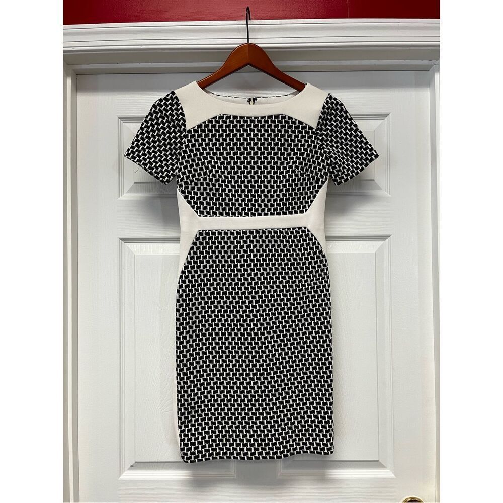 Donna Morgan Black & White Jaquard Short Sleeve Career Dress sz 2P NWOT